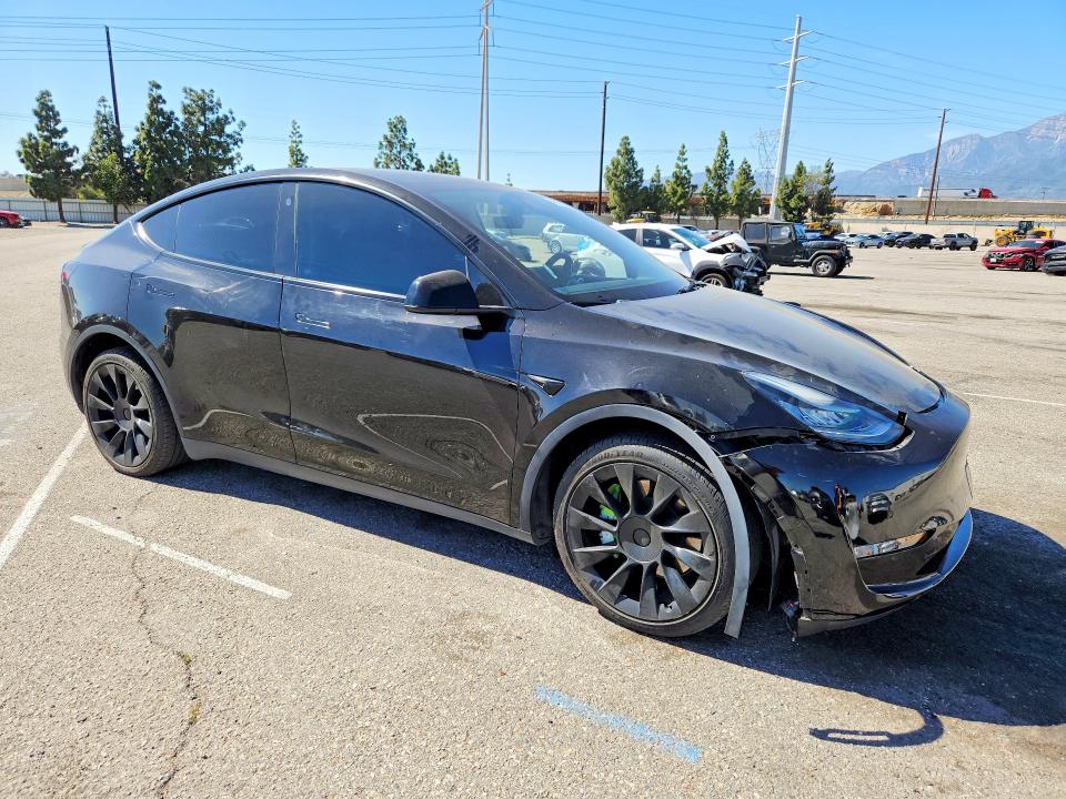 2021 Tesla Model Y მანქანა იყიდება აუქციონზე, vin: 5YJYGDEE3MF305123, აუქციონის ნომერი: 45875966
