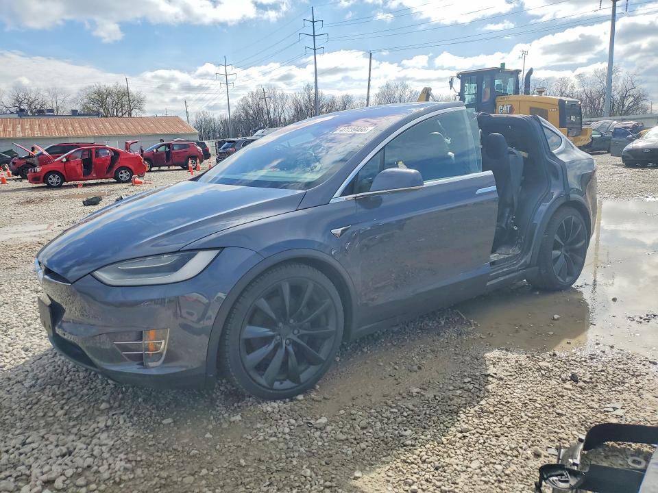 Продажа на аукционе авто 2020 Tesla Model X, vin: 5YJXCAE23LF261439, номер лота: 47739466