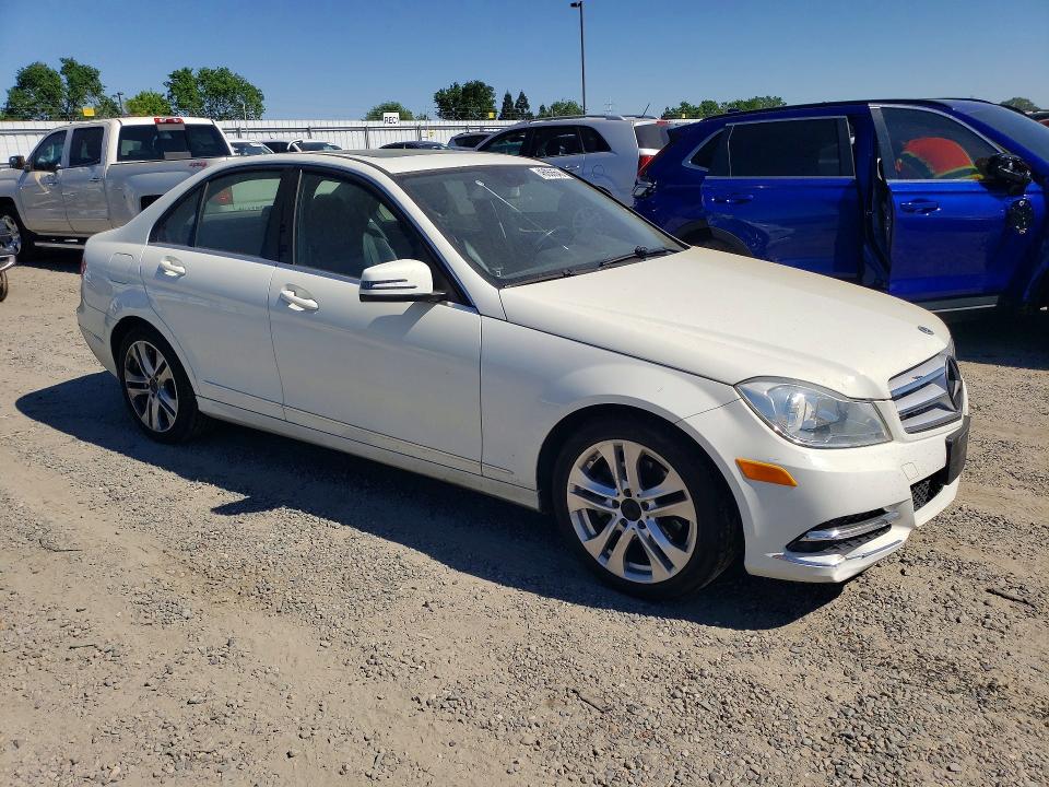 2012 Mercedes-benz C მანქანა იყიდება აუქციონზე, vin: WDDGF8BB2CR199861, აუქციონის ნომერი: 46056546