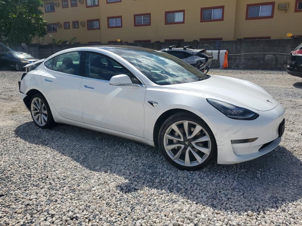 41872006 :رقم المزاد ، 5YJ3E1EB9KF481532 vin ، 2019 Tesla Model 3 مزاد بيع