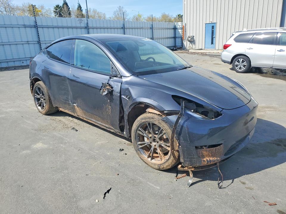 Продажа на аукционе авто 2025 Tesla Model Y, vin: 7SAYGDEE5SF233048, номер лота: 45446806