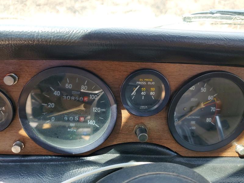 48114846 :رقم المزاد ، 124CS10121640 vin ، 1977 Fiat 124 مزاد بيع