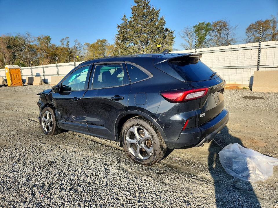 Продажа на аукционе авто 2023 Ford Escape, vin: 1FMCU9MN0PUA61732, номер лота: 47915246