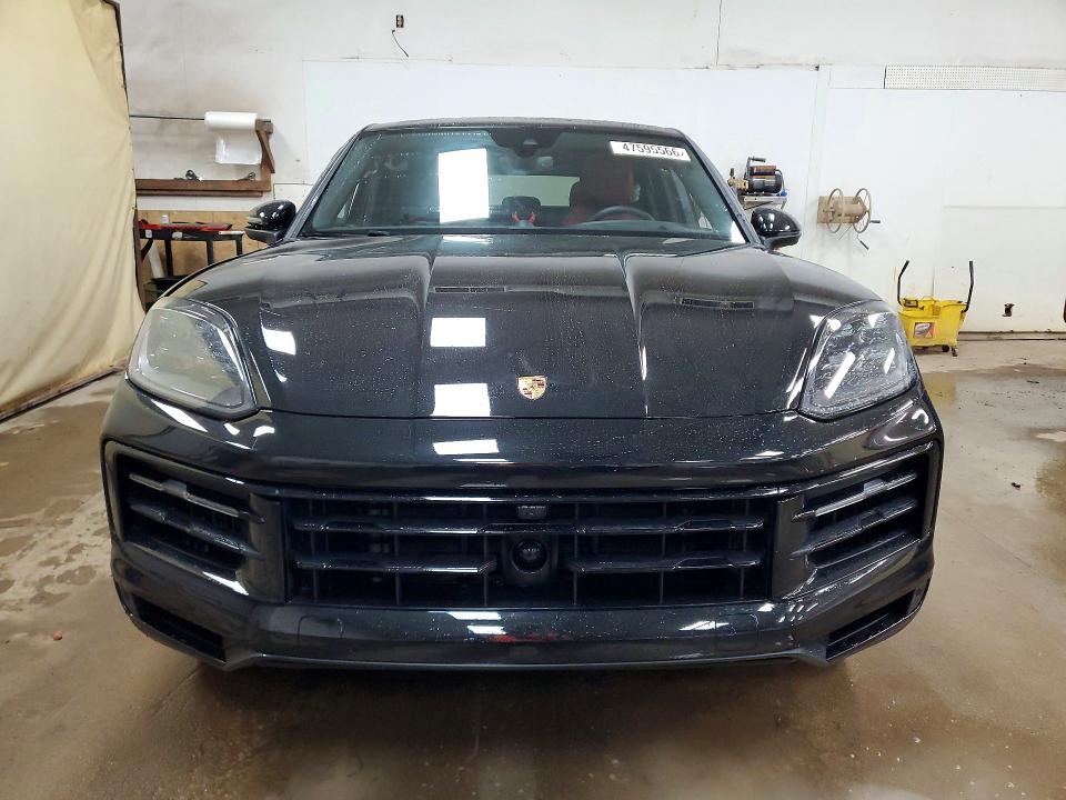 47595566 :رقم المزاد ، WP1BA2AY5SDA29817 vin ، 2025 Porsche Cayenne مزاد بيع