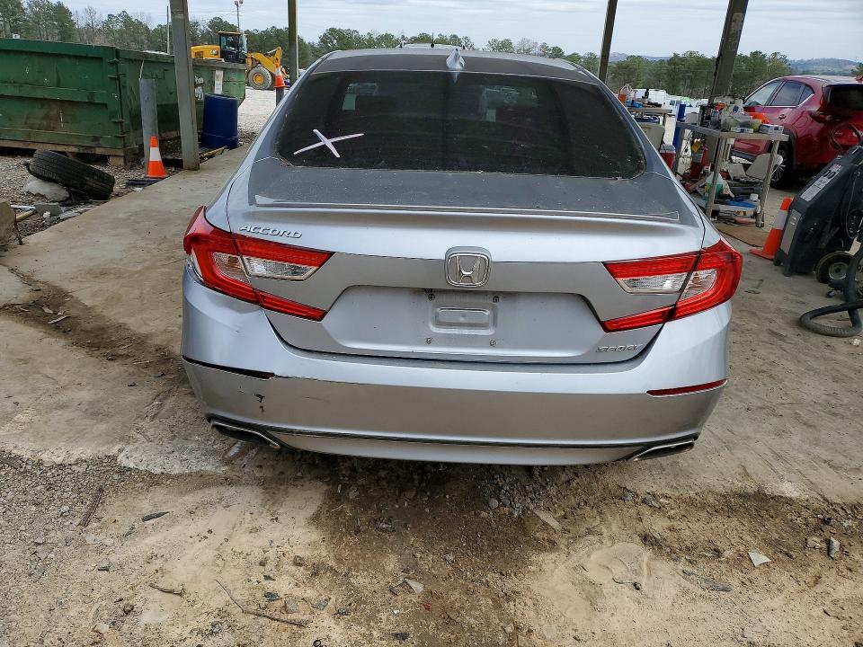 2018 Honda Accord მანქანა იყიდება აუქციონზე, vin: 1HGCV1F38JA205746, აუქციონის ნომერი: 45850036