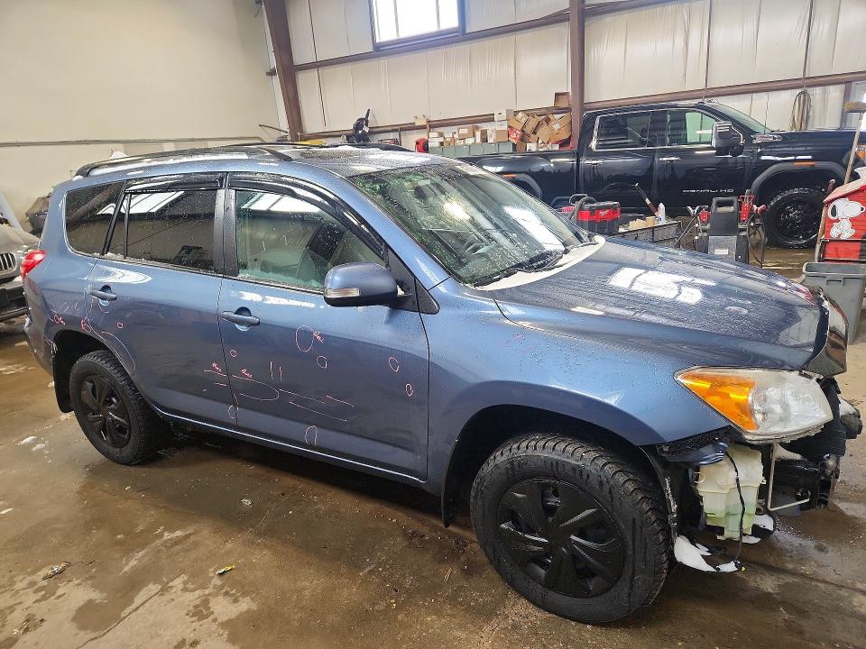 41688416 :رقم المزاد ، 2T3BF4DV8BW156046 vin ، 2011 Toyota Rav4 مزاد بيع