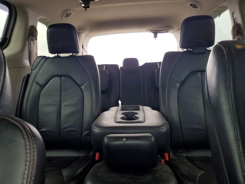 45463046 :رقم المزاد ، 2C4RC1BG4HR670635 vin ، 2017 Chrysler Pacifica مزاد بيع