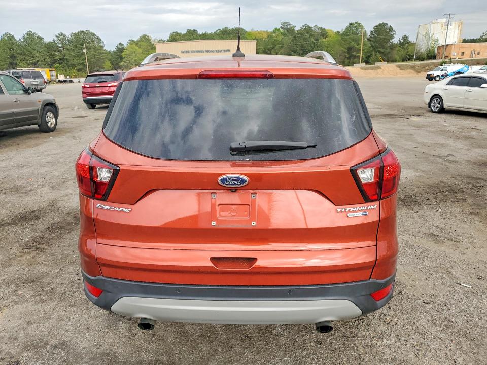 2019 Ford Escape მანქანა იყიდება აუქციონზე, vin: 1FMCU9J95KUB01321, აუქციონის ნომერი: 48249056