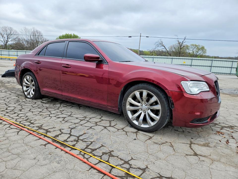 2017 Chrysler 300 მანქანა იყიდება აუქციონზე, vin: 2C3CCAAG2HH646979, აუქციონის ნომერი: 47605916