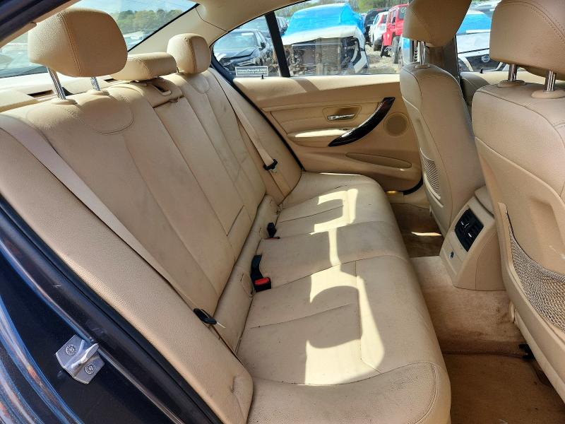 2013 Bmw 328 მანქანა იყიდება აუქციონზე, vin: WBA3A5C55DJ461982, აუქციონის ნომერი: 45836906