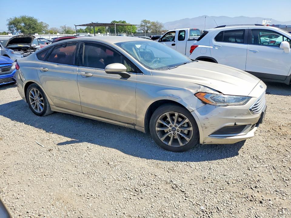 Продажа на аукционе авто 2017 Ford Fusion, vin: 3FA6P0HDXHR293565, номер лота: 47639006