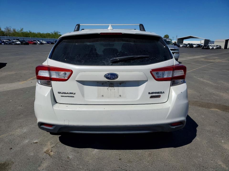 41601326 :رقم المزاد ، 4S3GTAK64J1706770 vin ، 2018 Subaru Impreza مزاد بيع