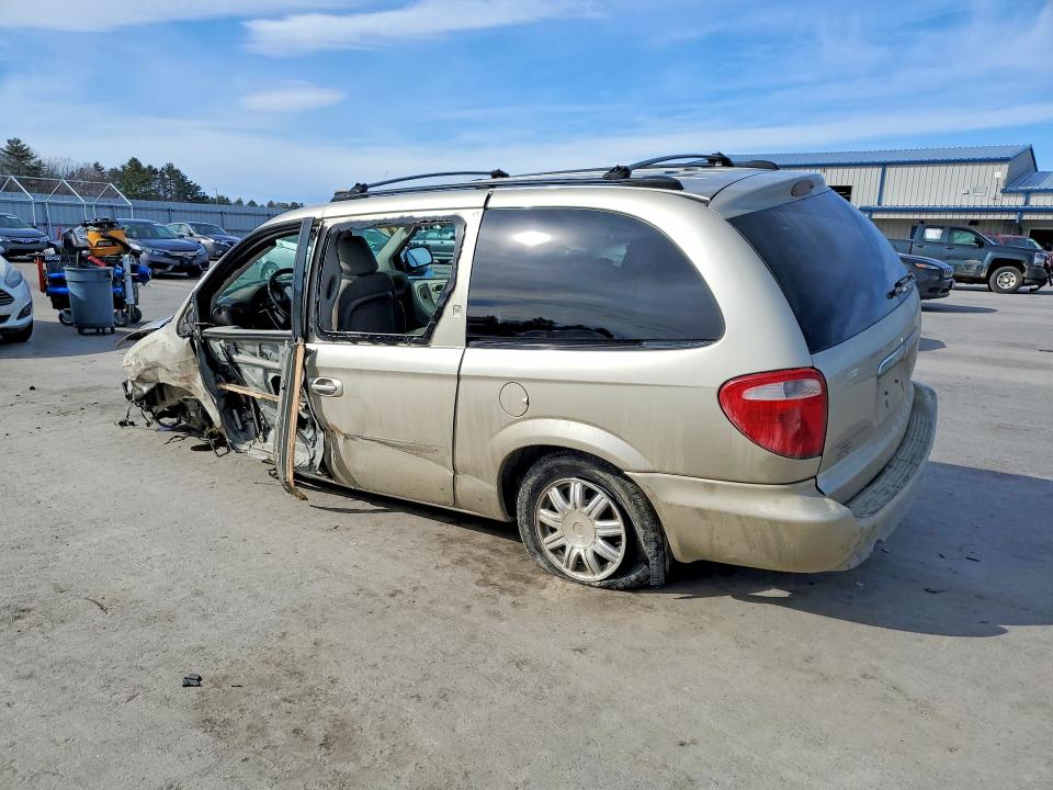 Auction sale of the 2005 Chrysler Town & Cnt, vin: 2C4GP54L75R444498, lot number: 41911556