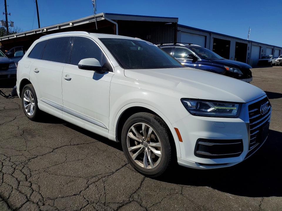 2017 Audi Q7 მანქანა იყიდება აუქციონზე, vin: WA1AAAF76HD006444, აუქციონის ნომერი: 45957296