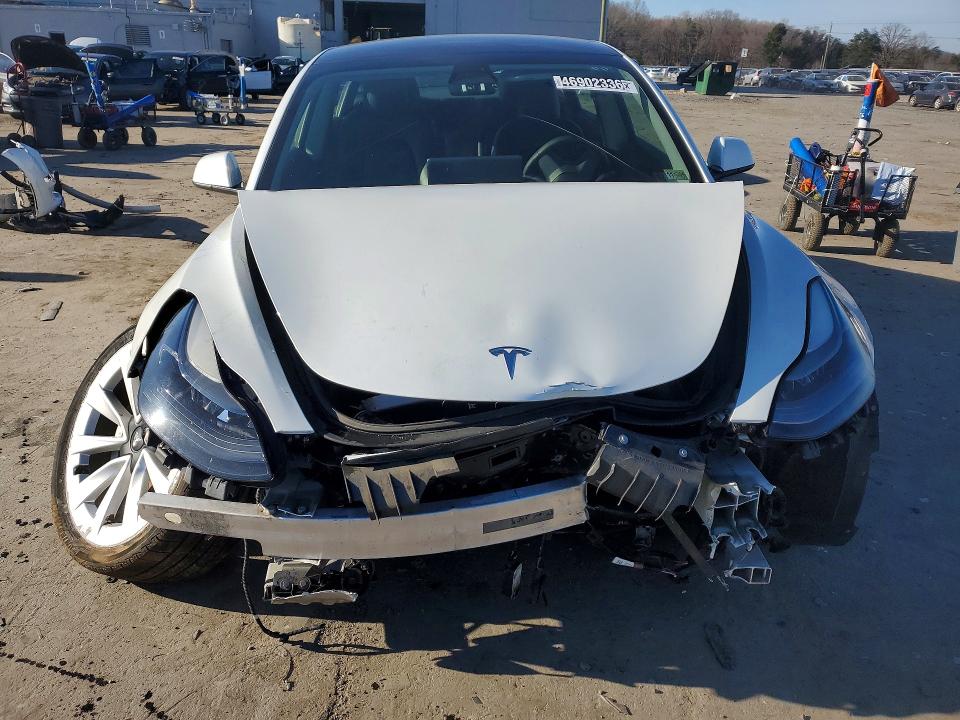 Продажа на аукционе авто 2022 Tesla Model 3, vin: 5YJ3E1EA5NF369919, номер лота: 46902336