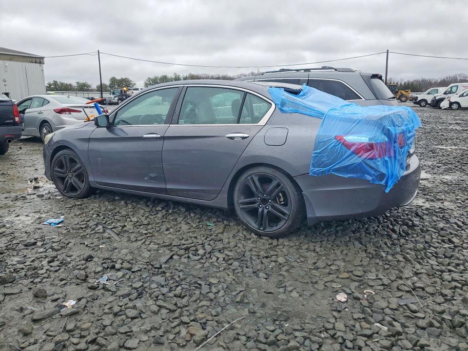 46323526 :رقم المزاد ، 1HGCR2F37DA044613 vin ، 2013 Honda Accord مزاد بيع