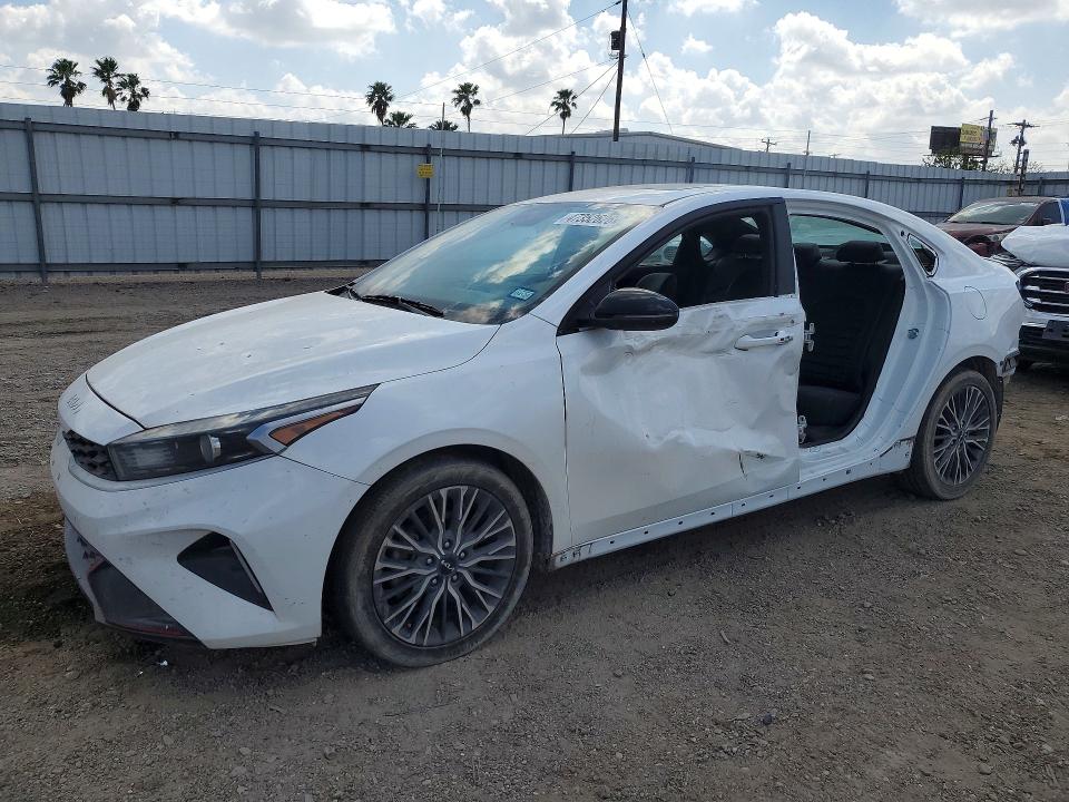Продажа на аукционе авто 2022 Kia Forte, vin: 3KPF54AD1NE483761, номер лота: 47352626