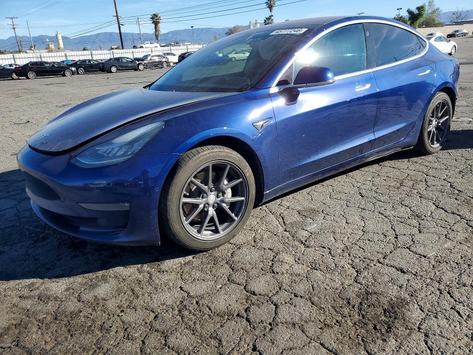 45777246 :رقم المزاد ، 5YJ3E1EA1KF301208 vin ، 2019 Tesla Model 3 مزاد بيع