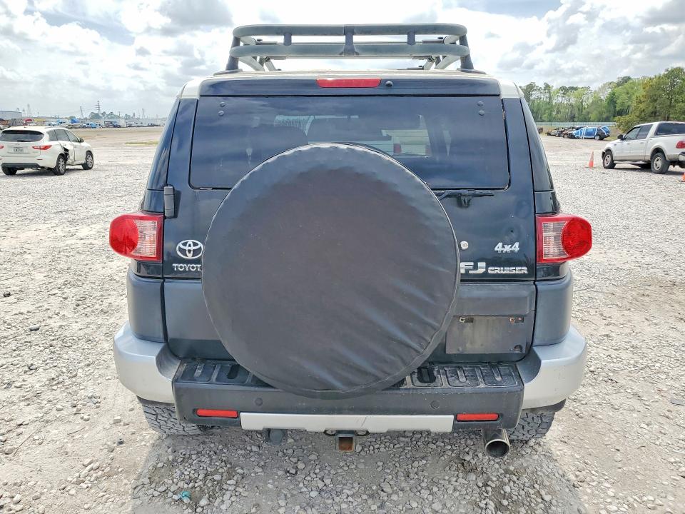 47403986 :رقم المزاد ، JTEBU11F970082628 vin ، 2007 Toyota Fj Cruiser مزاد بيع