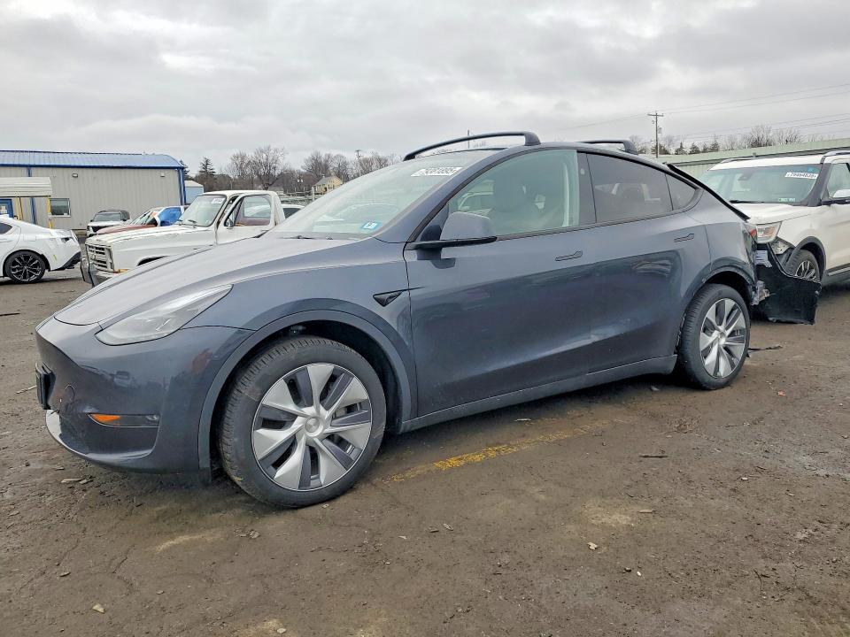 2024 Tesla Model Y მანქანა იყიდება აუქციონზე, vin: 7SAYGDEE0RA238732, აუქციონის ნომერი: 79381895