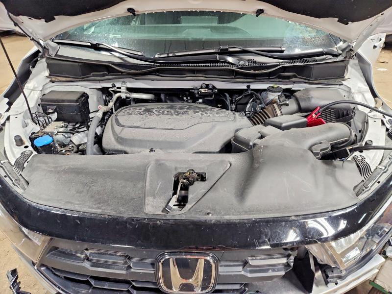 41609366 :رقم المزاد ، 5FNRL6H74SB056370 vin ، 2025 Honda Odyssey مزاد بيع