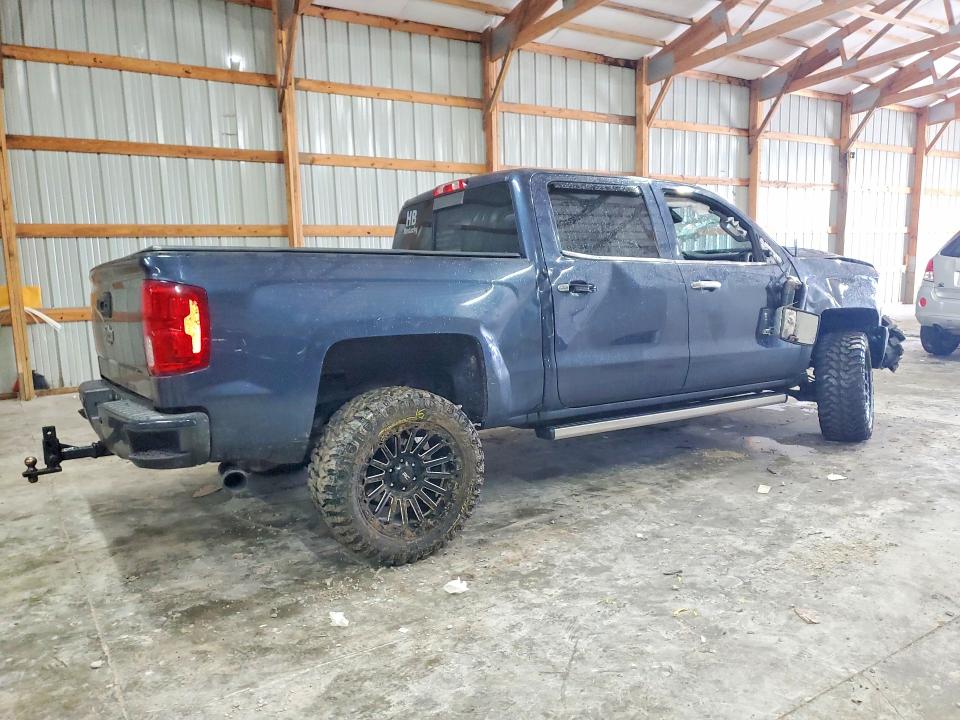 79612695 :رقم المزاد ، 3GCUKSEJ5JG237413 vin ، 2018 Chevrolet Silverado مزاد بيع