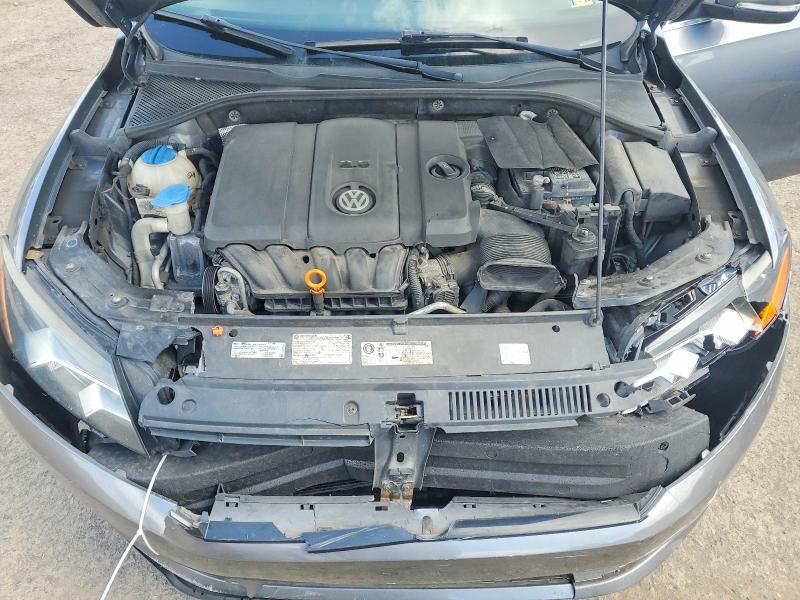 48221656 :رقم المزاد ، 1VWBP7A37DC017207 vin ، 2013 Volkswagen Passat مزاد بيع