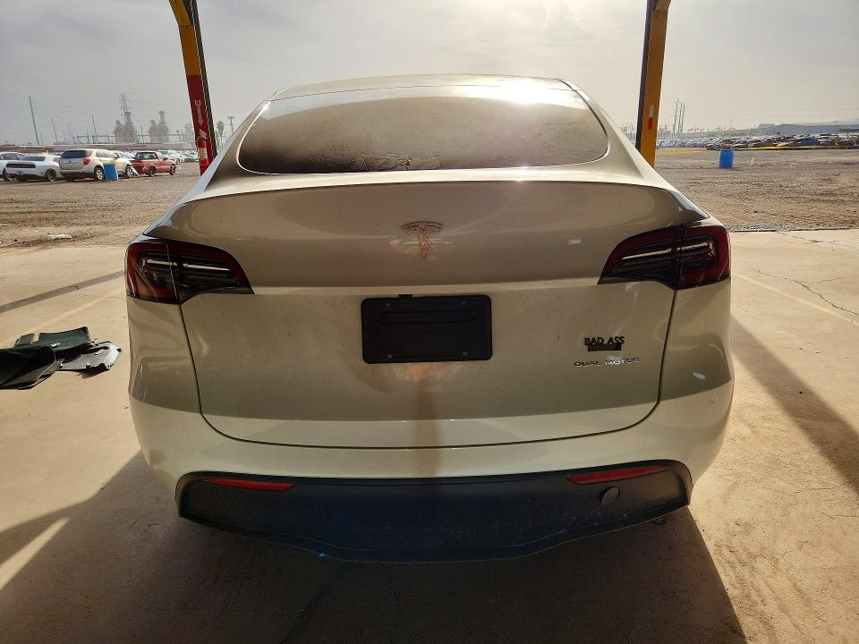 2024 Tesla Model Y მანქანა იყიდება აუქციონზე, vin: 7SAYGAEE7RF046578, აუქციონის ნომერი: 46896086