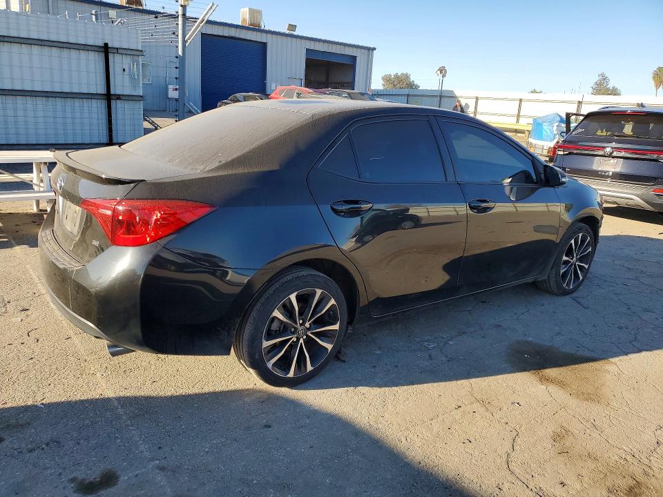 Продажа на аукционе авто 2019 Toyota Corolla, vin: 2T1BURHE9KC132717, номер лота: 79227105