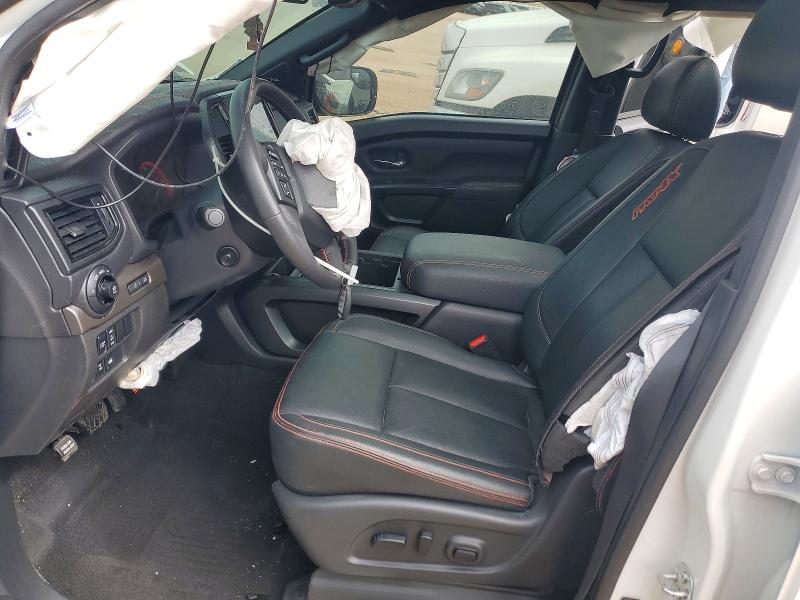 46105546 :رقم المزاد ، 1N6AA1EDXRN115060 vin ، 2024 Nissan Titan مزاد بيع