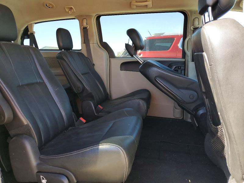 41740626 :رقم المزاد ، 2C4RC1BG8GR148167 vin ، 2016 Chrysler Town & Country مزاد بيع