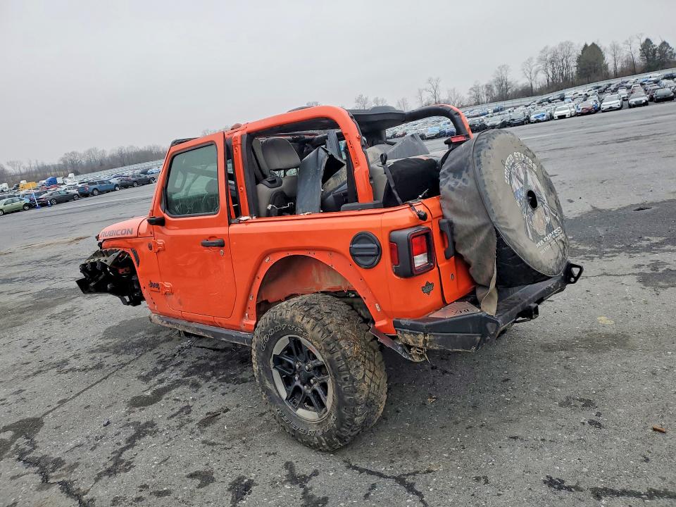 41928616 :رقم المزاد ، 1C4HJXCG3JW261042 vin ، 2018 Jeep Wrangler مزاد بيع