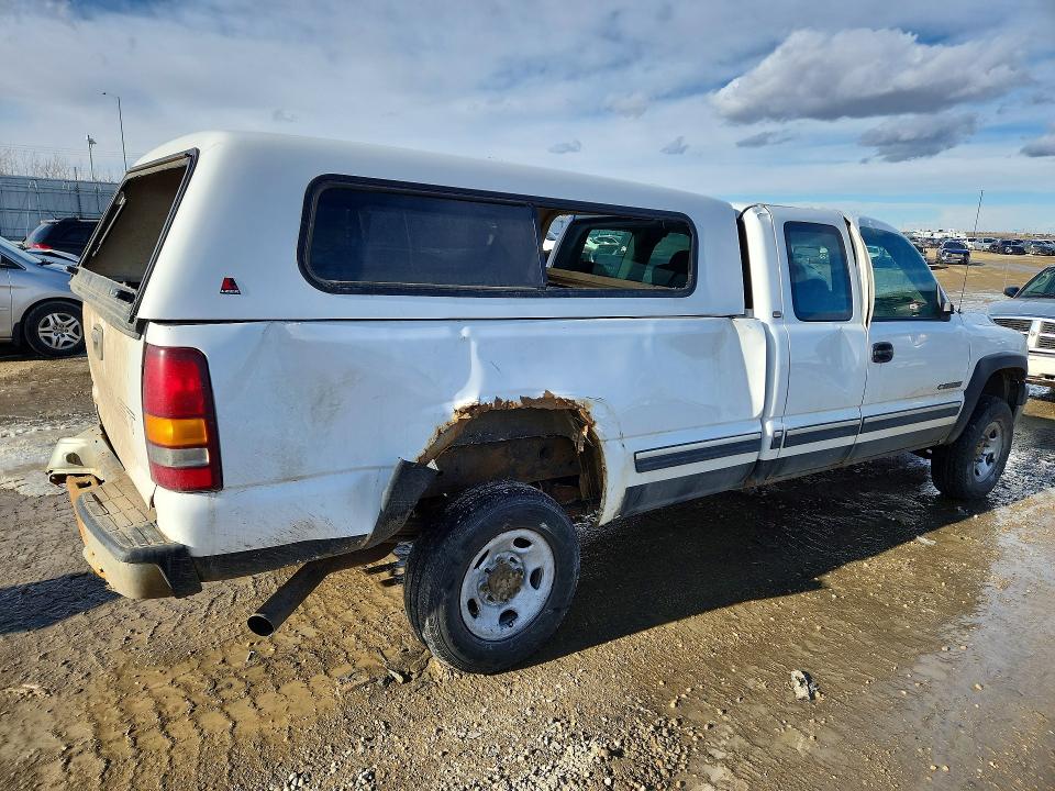 Auction sale of the 2002 Chevrolet Silverado, vin: 1GCHK29U02E121020, lot number: 79302685