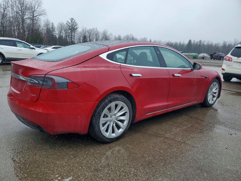 45591256 :رقم المزاد ، 5YJSA1E21HF191074 vin ، 2017 Tesla Model S مزاد بيع
