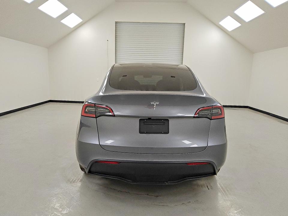 Продажа на аукционе авто 2024 Tesla Model Y, vin: 7SAYGDED4RF200253, номер лота: 77178775