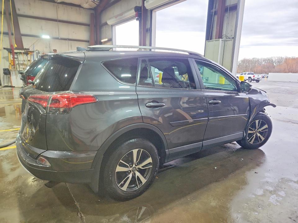 79832725 :رقم المزاد ، 2T3RFREV0HW654051 vin ، 2017 Toyota Rav4 مزاد بيع
