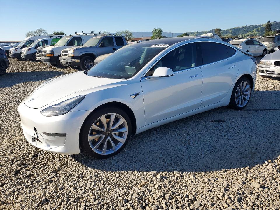 Продаж на аукціоні авто 2019 Tesla Model 3, vin: 5YJ3E1EAXKF472491, номер лоту: 45889986