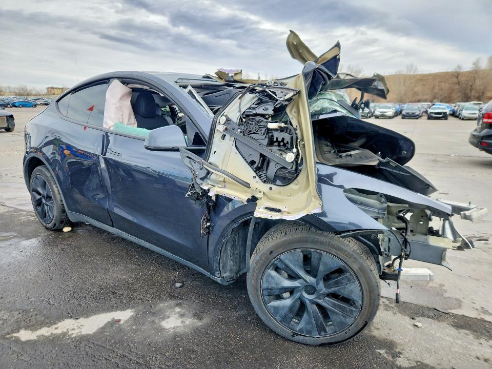 Продаж на аукціоні авто 2024 Tesla Model Y, vin: 7SAYGDEEXRF117354, номер лоту: 46136986