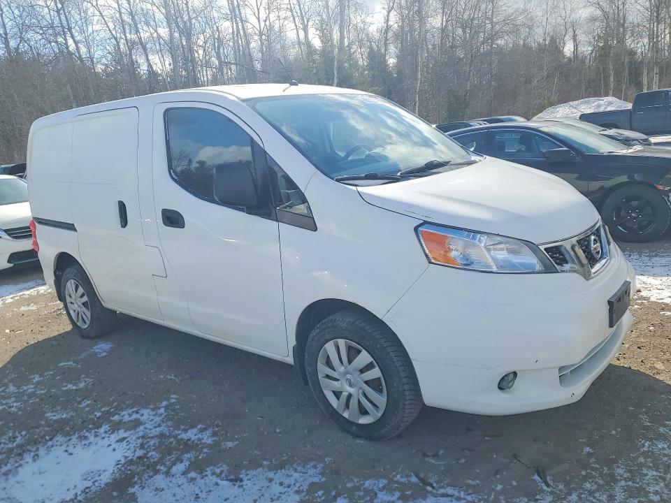 45550426 :رقم المزاد ، 3N6CM0KN6FK697599 vin ، 2015 Nissan Nv200 مزاد بيع
