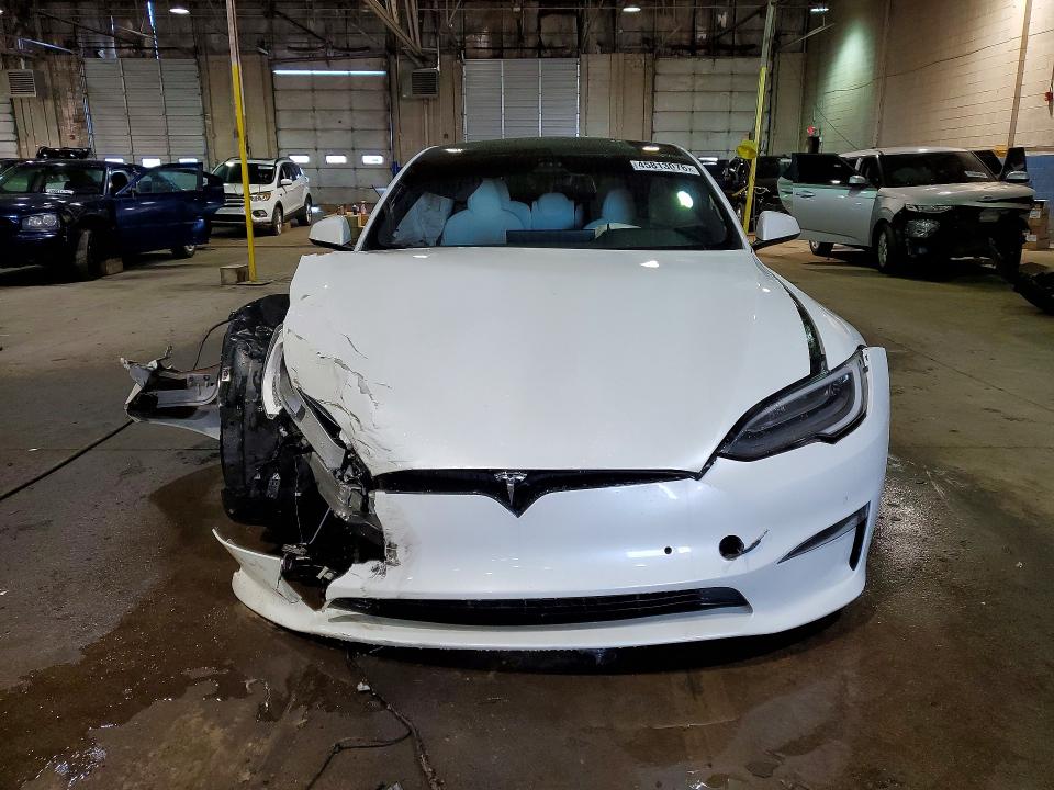 45813076 :رقم المزاد ، 5YJSA1E5XNF471601 vin ، 2022 Tesla Model S مزاد بيع