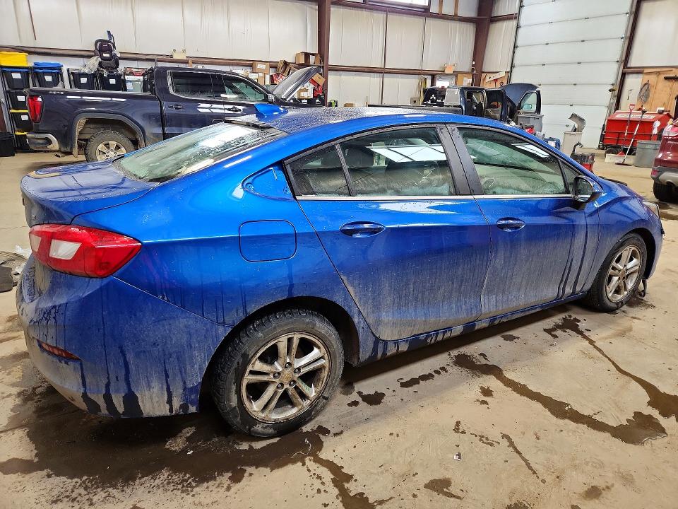 45787566 :رقم المزاد ، 3G1BD5SM2HS504766 vin ، 2017 Chevrolet Cruze مزاد بيع