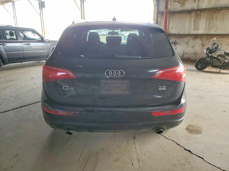 2010 Audi Q5 მანქანა იყიდება აუქციონზე, vin: WA1LKAFP2AA103878, აუქციონის ნომერი: 79218325