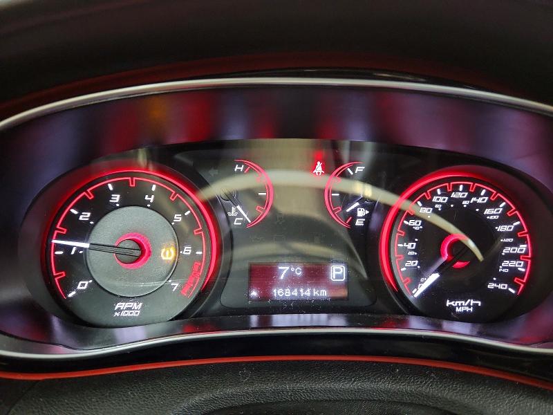 41905426 :رقم المزاد ، 1C3CDFAA6FD242017 vin ، 2015 Dodge Dart مزاد بيع