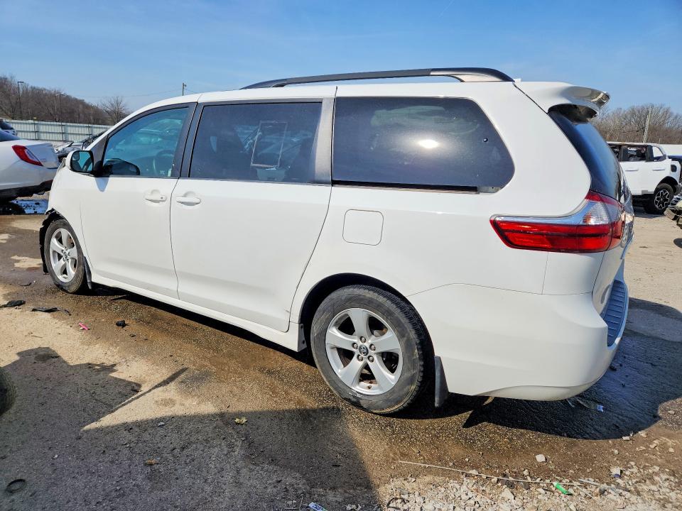 Продажа на аукционе авто 2018 Toyota Sienna, vin: 5TDKZ3DC4JS913380, номер лота: 47425966
