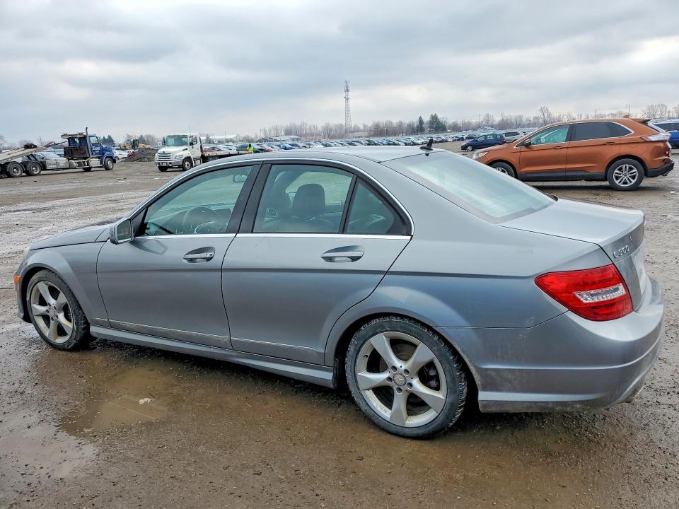 Продажа на аукционе авто 2013 Mercedes-benz C, vin: WDDGF8AB8DA873111, номер лота: 46735556