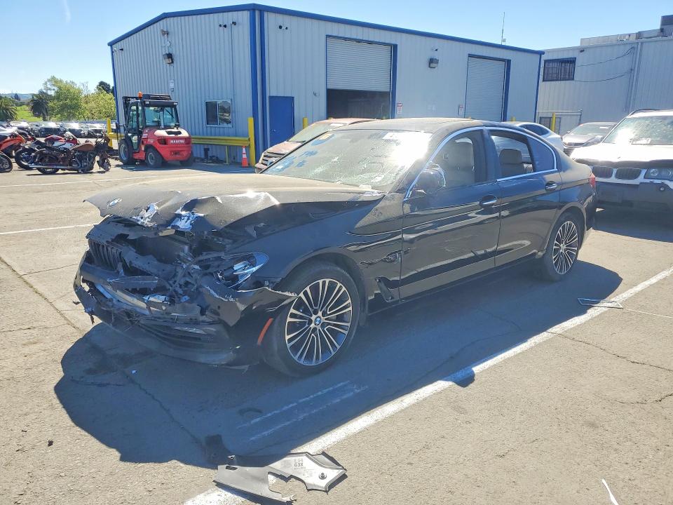 47273516 :رقم المزاد ، WBAJA5C50JWA36940 vin ، 2018 Bmw 530 مزاد بيع