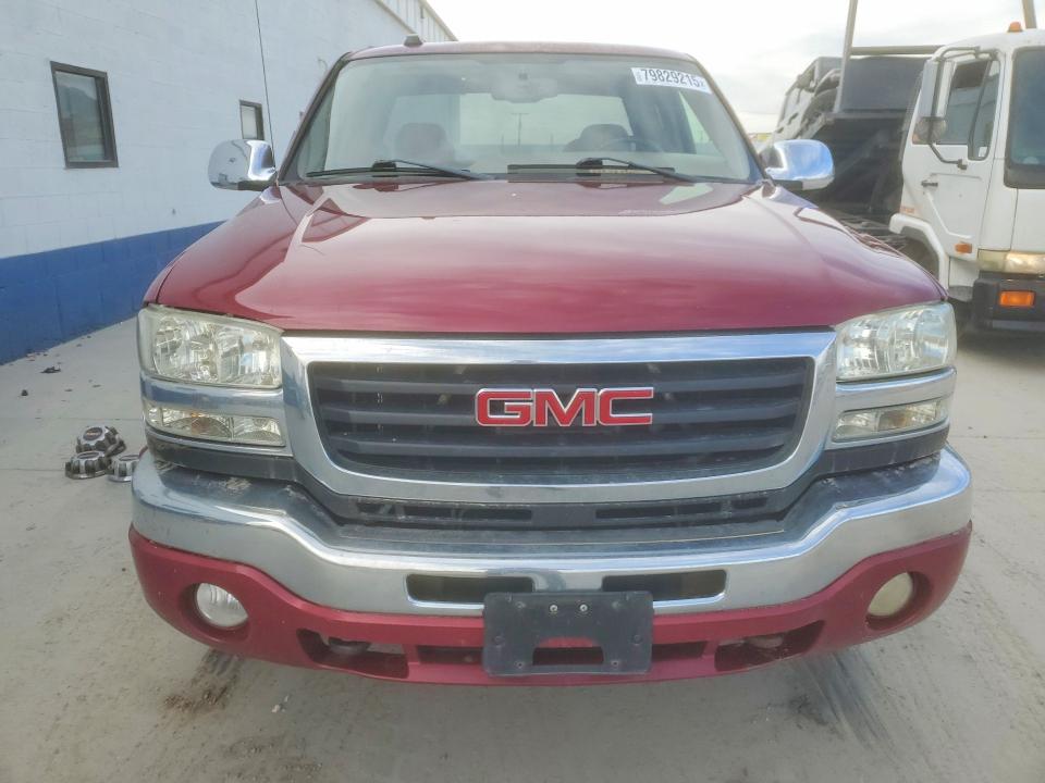 79829215 :رقم المزاد ، 1GTHK29U95E308731 vin ، 2005 Gmc Sierra مزاد بيع