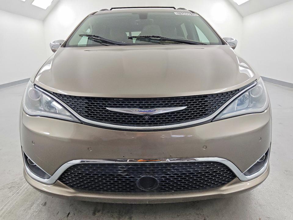 Продаж на аукціоні авто 2018 Chrysler Pacifica, vin: 2C4RC1GG5JR116406, номер лоту: 79306615