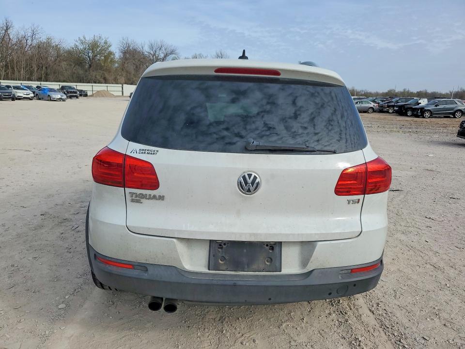 46488976 :رقم المزاد ، WVGVV7AX5HK019991 vin ، 2017 Volkswagen Tiguan مزاد بيع