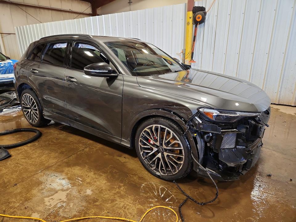 Продаж на аукціоні авто 2025 Audi Sq5, vin: WA125AGUXS2070938, номер лоту: 46574366